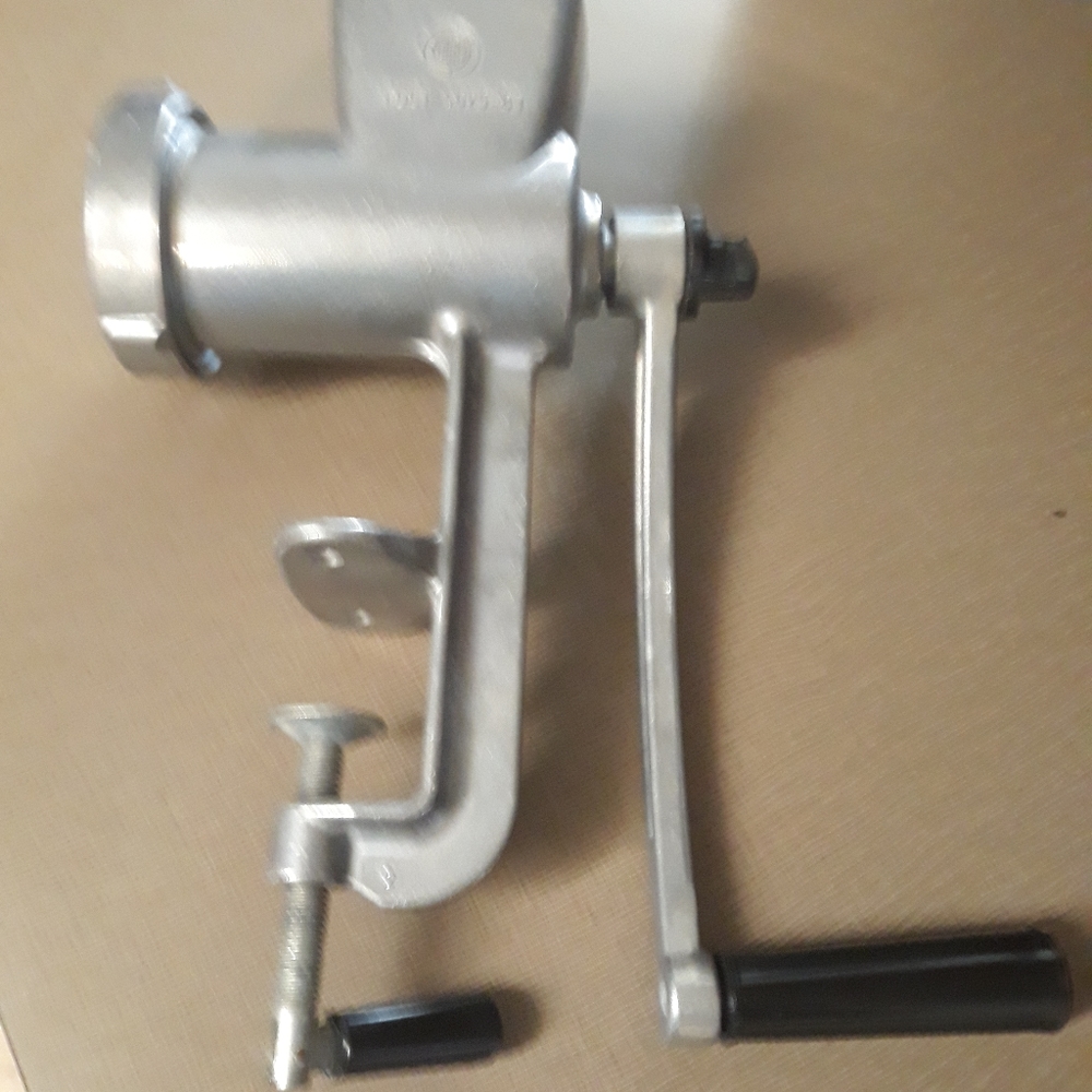 Antique hand meat/vegetable grinder